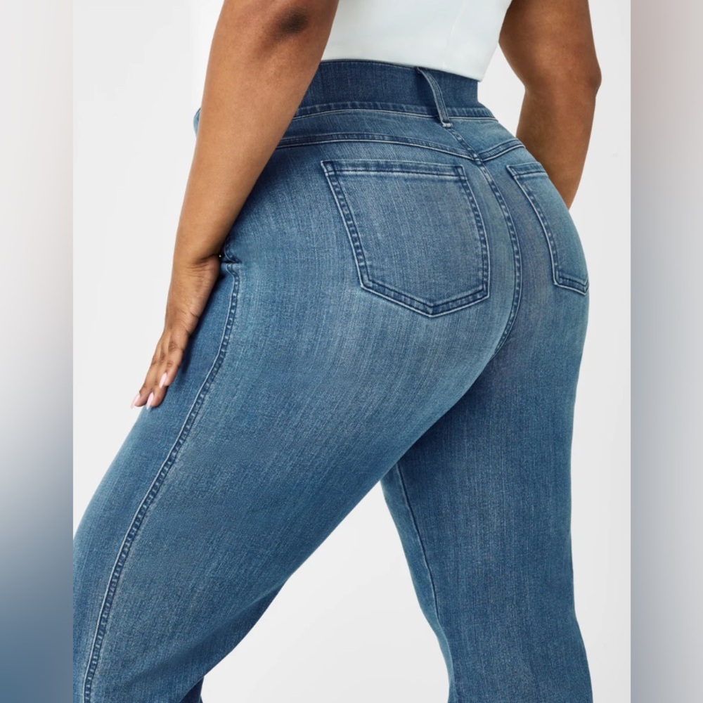 Spanx Spanxshape Everywhere Kick Flare Jeans Vint… - image 2